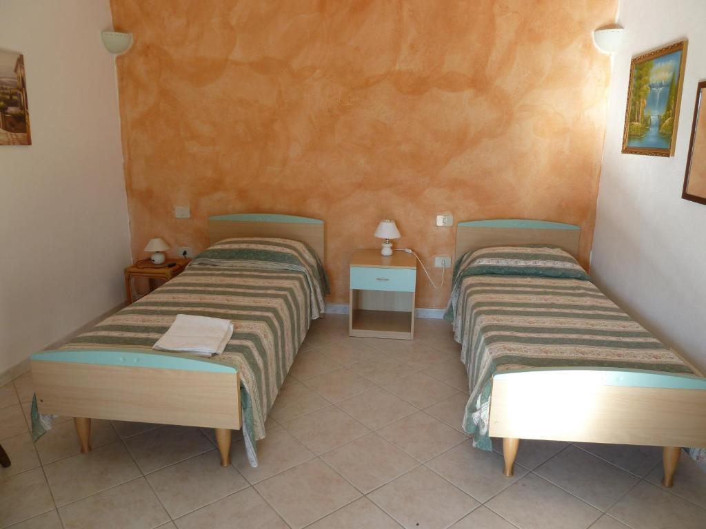 Agriturismo Vaddidulimu Luogosanto Szoba fotó